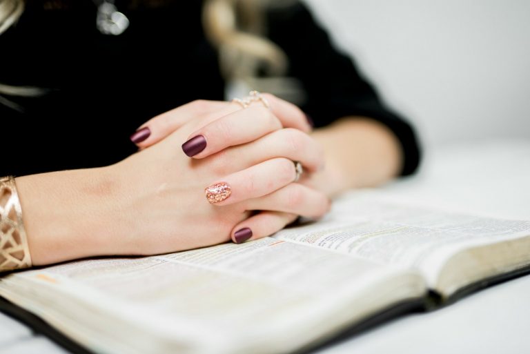 Praying with Bible
